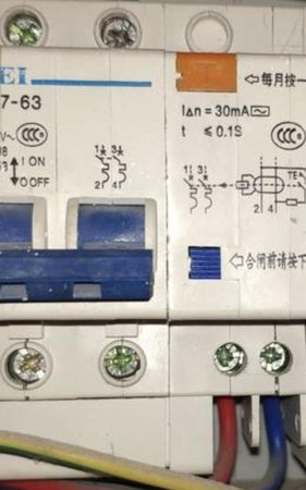 有电费没跳闸家里没电怎么回事