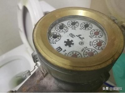 ​水表编号在什么位置图片 水表上的数字代表什么？5位数4黑1红水表怎么看?