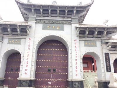 ​普寿寺是中国五台山尼众律学院